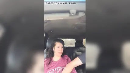 Мужчина-водитель дрочит письку пассажирке