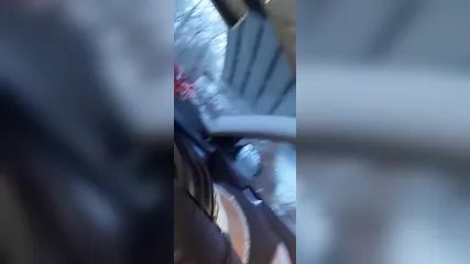 Зрелая любовница постоянно дрочит пенис отсасывает близкому приятелю в автомобиле