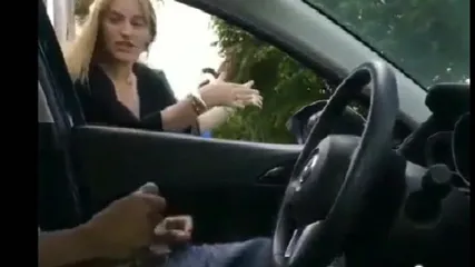 Рассказала как проехать куда нужно и член парня приласкала